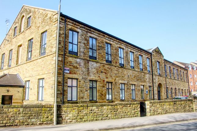 Thumbnail Maisonette to rent in Church Street, Ossett, West Yorkshire