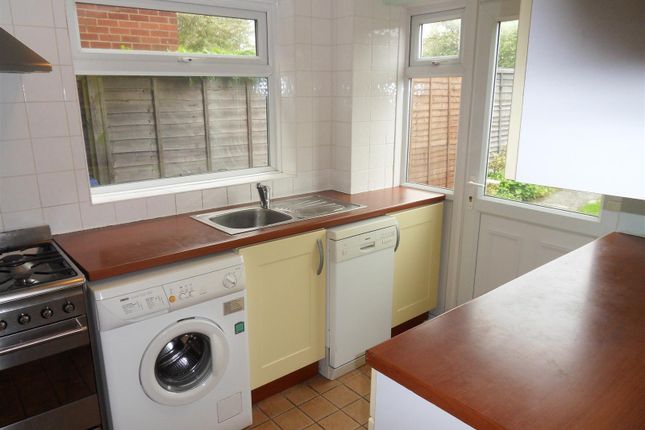 81, Newcastle upon Tyne photo 3