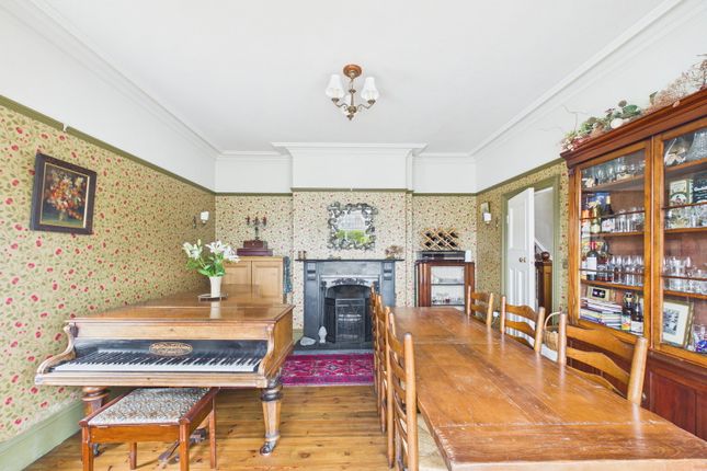 77, Mayfield Road, Whitby photo 3