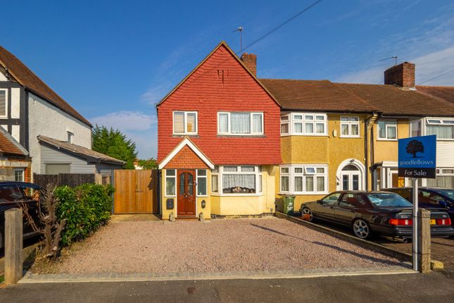End terrace house for sale in Bramblewood Close, Carshalton