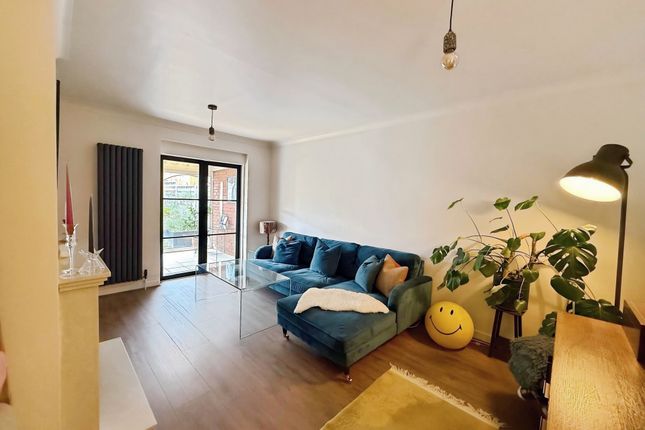 3, Snowdon Close, Kidderminster photo 2