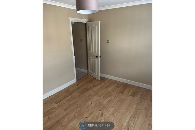 Clarendon Place, Dover photo 4