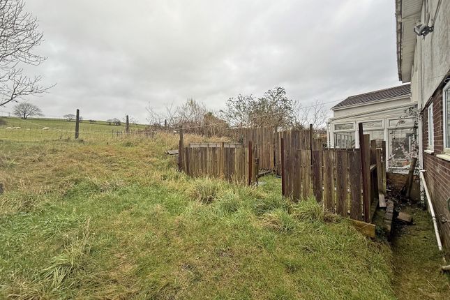 205, Meadow Rise, Pontyclun photo 2