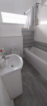 6 Miers Avenue, Hartlepool photo 4