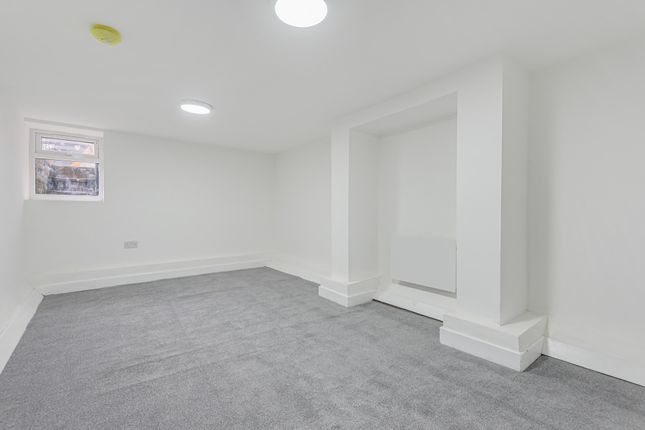Flat 1, 412 Wilbraham Road, Manchester photo 5