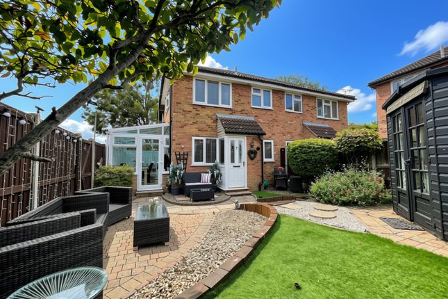 1-bed semi-detached on 30, Acorn Avenue, Halstead, £200,000