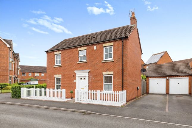 Thumbnail Detached house for sale in Bromhurst Way, Warwick