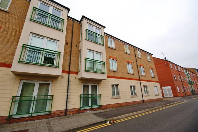 Thumbnail Flat to rent in Riverside Drive, Lincoln