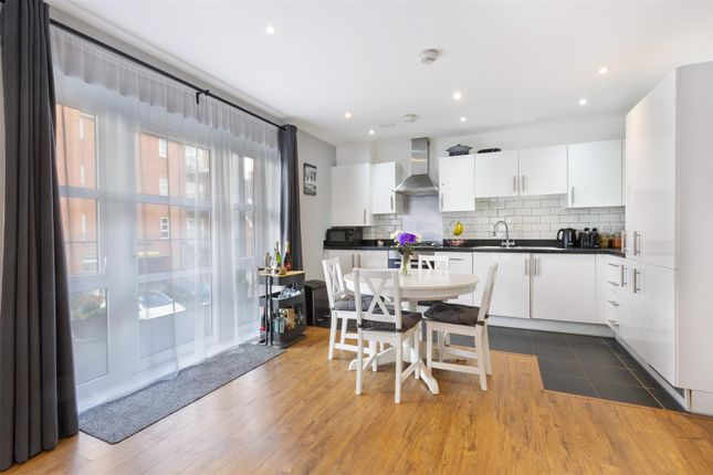 Thumbnail Flat for sale in Seaton Road, Mitcham