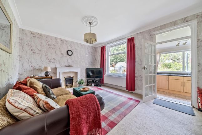 28, Bassett Terrace, Llanelli photo 4