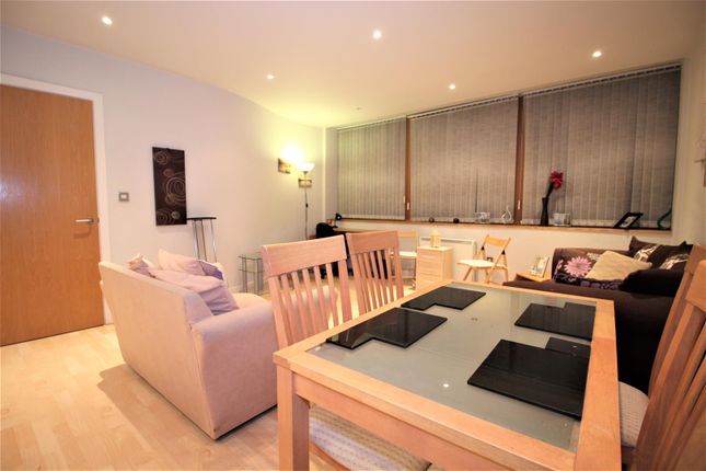 20 Lee Circle, Leicester photo 2