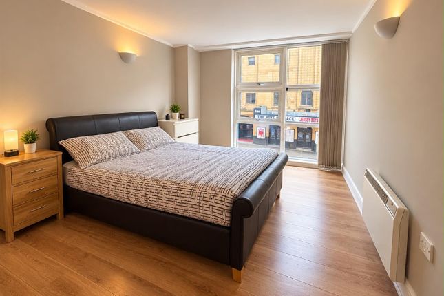 126, W3, Manchester photo 5