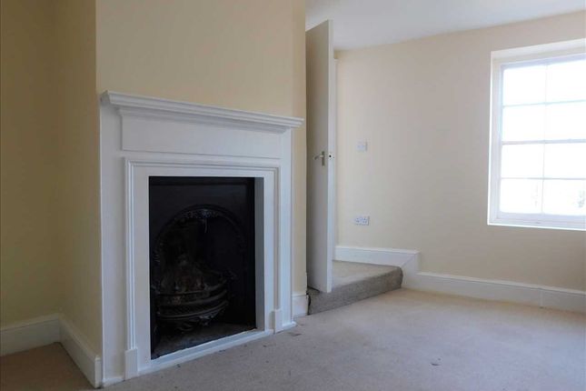 End terrace house for sale in The Terrace, Gravesend