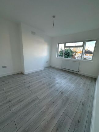 Room to rent in Willow Road, Enfield