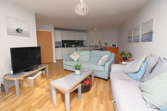 Flat for sale in High Road, Chadwell Heath, Romford