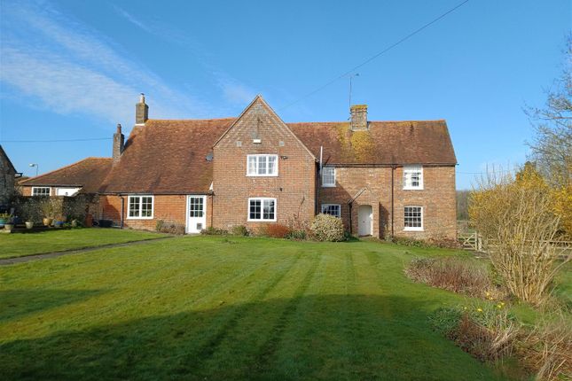 Thumbnail Detached house to rent in Portchester Lane, Southwick, Fareham