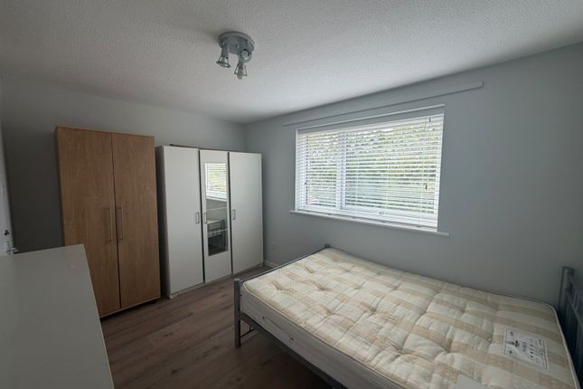 FLAT 45, WILLOUGHBY MEWS, 38 WILLOUGHBY LANE, LONDON photo 2