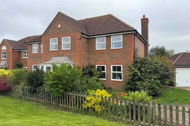 Semi-detached house to rent in Ealham Close, Canterbury