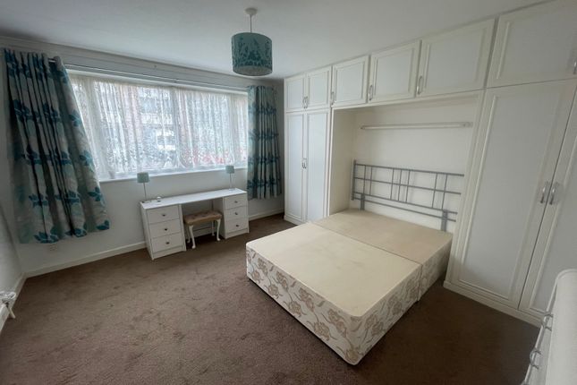 Maisonette to rent in Greendale Road, Coventry