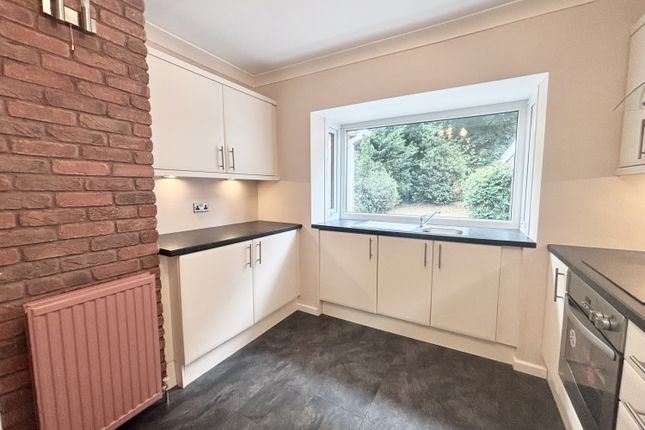 37, Bents Lane, Dronfield photo 3