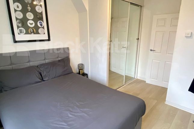 Aylesford House, Long Lane, London photo 4