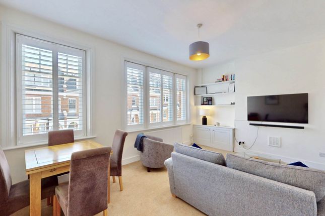 2-bed flat on 21e, Milton Avenue, London, £575,000