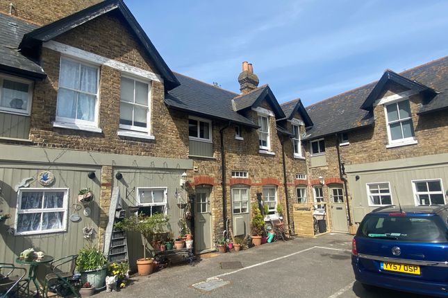 2-bed house on 7, Westgate-on-Sea, £1,175/mo