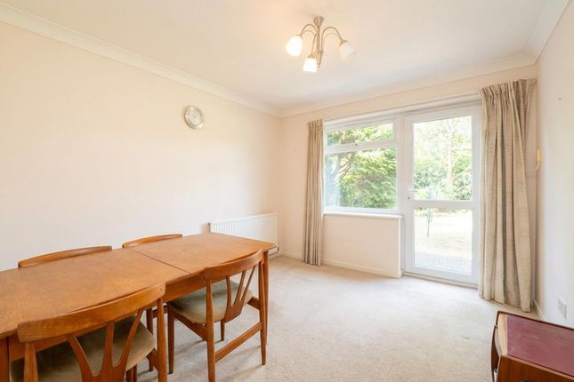 6, Popes Road, ABBOTS LANGLEY photo 4