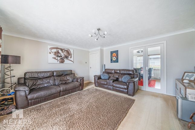 63, Wollaton Road, Ferndown photo 2