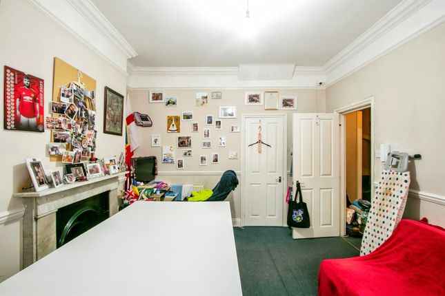Flat for sale in Yelverton Road, Bournemouth
