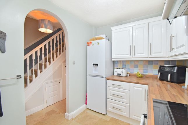 11 Pant Gwyn Close, Cwmbran photo 4