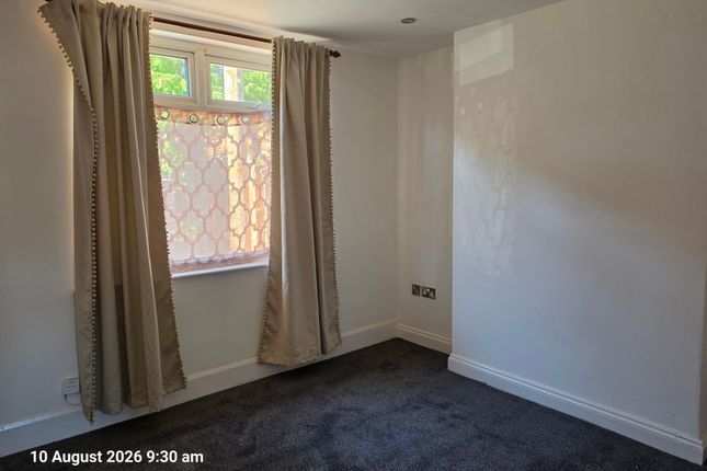 37, Russell Street, Lincoln photo 3