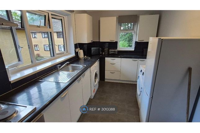 Coldharbour Court, Micheldever Road, Andover photo 2