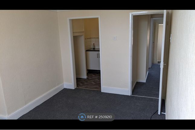Thumbnail Flat to rent in Bedford Road, Birkenhead