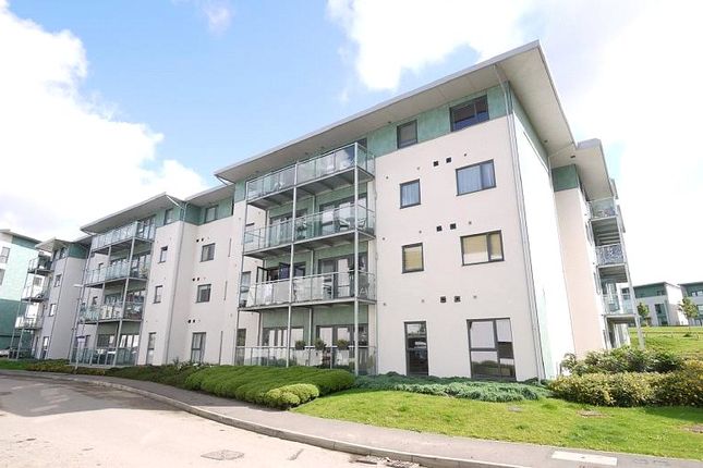 Thumbnail Flat to rent in Brooking House, Rollason Way, Brentwood