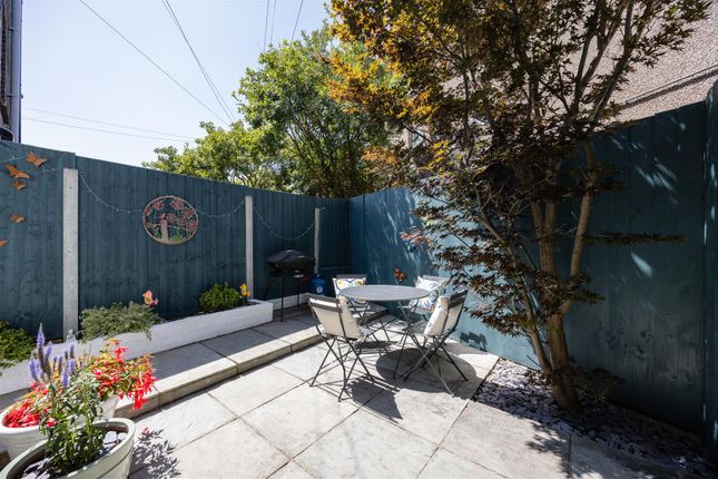 14, Springfield Road, Chingford photo 4