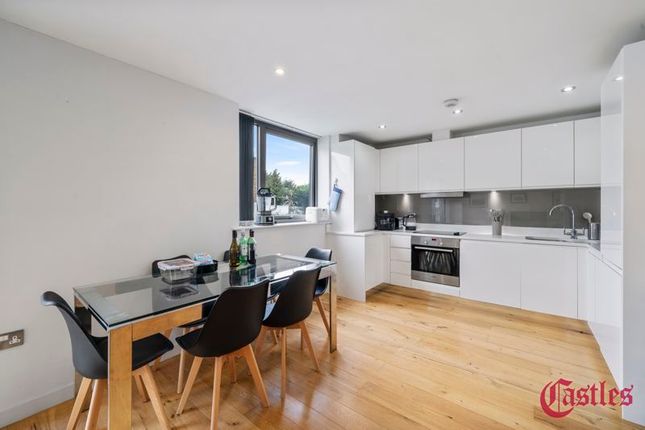 Flat for sale in Gransden House, Park Road