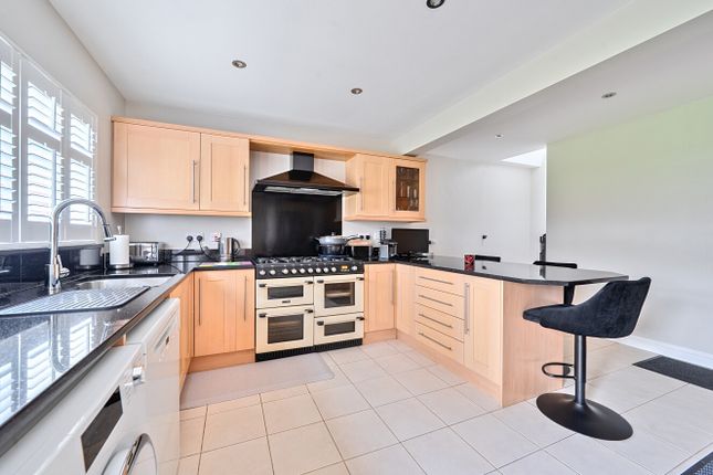 Bernay,, Westwood Lane, Guildford photo 3