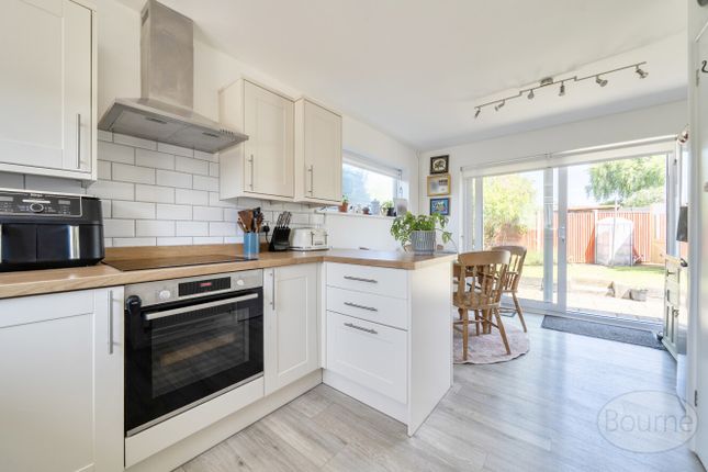 5, Middlemarch, Godalming photo 4