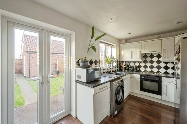 41, Queen Street, DONCASTER photo 3