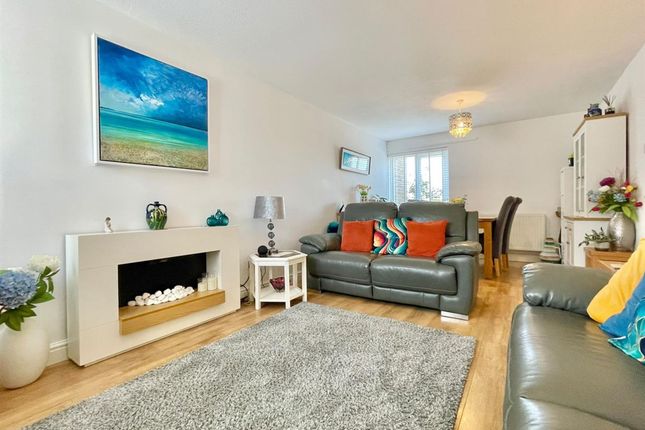 27 Barrow Rise, Weymouth photo 2