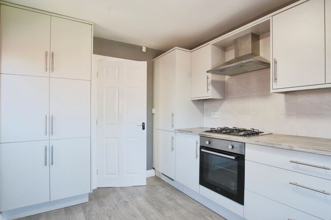 7, Hawthorn Close, Hull photo 2