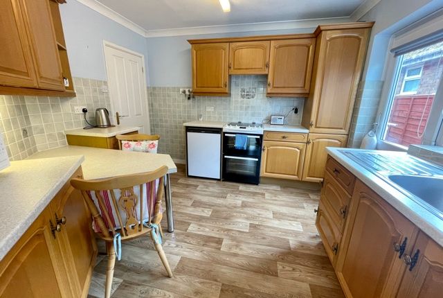 3, Moorhall Lane, STOURPORT-ON-SEVERN photo 5