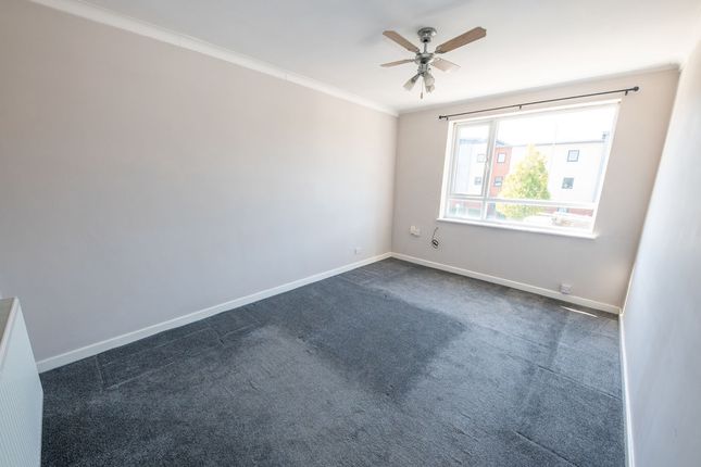 1a Hambledon Parade, Hambledon Road, Waterlooville photo 4
