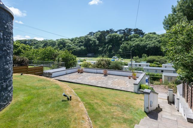 The Wrens, Access via Valley Caravan Park, Polzeath photo 4