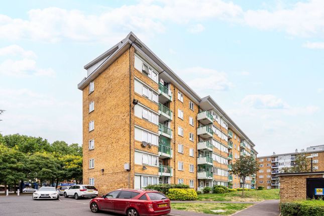 Thumbnail Flat for sale in Biscay House, Mile End Road, Stepney, London