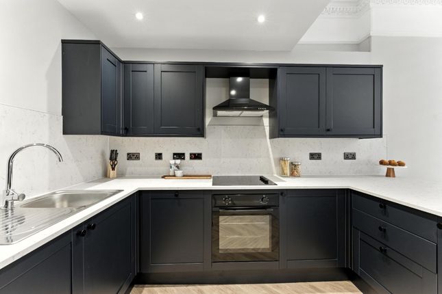 Upper Gilmore Place, Bruntsfield, Edinburgh, EH3 9NW, Edinburgh photo 3