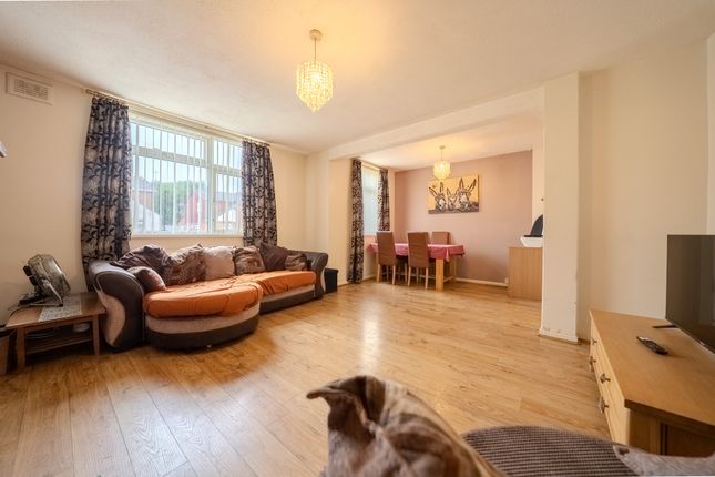 18 Bloomfield Road, Leicester photo 3
