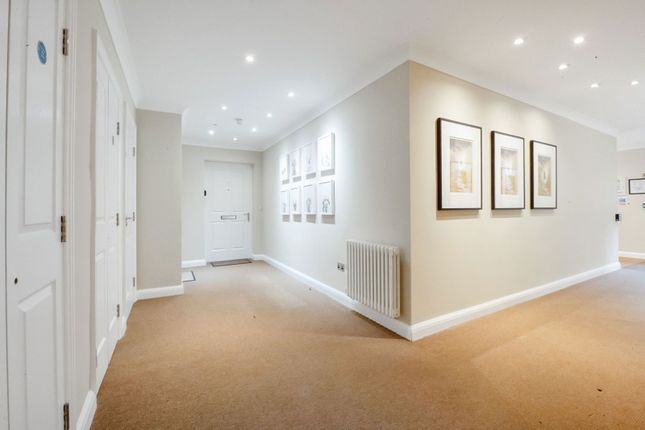 Alexander Court,18, Mote Park, Maidstone photo 2