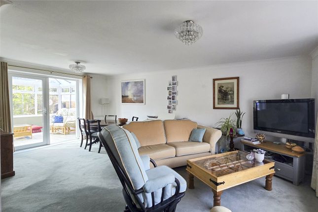 8, Methuen Close, Wiltshire photo 2